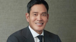 정용진 회장, 카타르 국왕 초청에 중동행