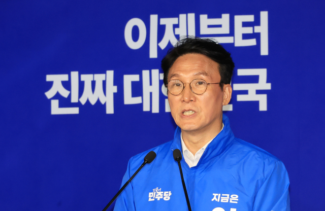 김민석 더불어민주당 상임공동선대위원장이 15일 서울 여의도 중앙당사에서 기자간담회를 하고 있다. 연합뉴스