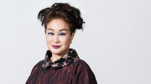 "나를 이끌어준 가치 세 가지는…" '기생충' 제작 이미경 CJ 부회장, 기립 박수 받은 美대학 축사