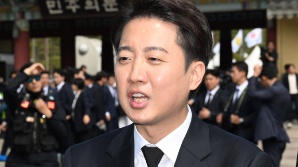 '이재명 때리기'로 반전 노리는 이준석…지지율 10% 넘어설까