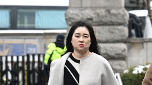 "난 계몽됐다"던 김계리, 국민의힘 입당 신청…"지금은 김문수의 시간"