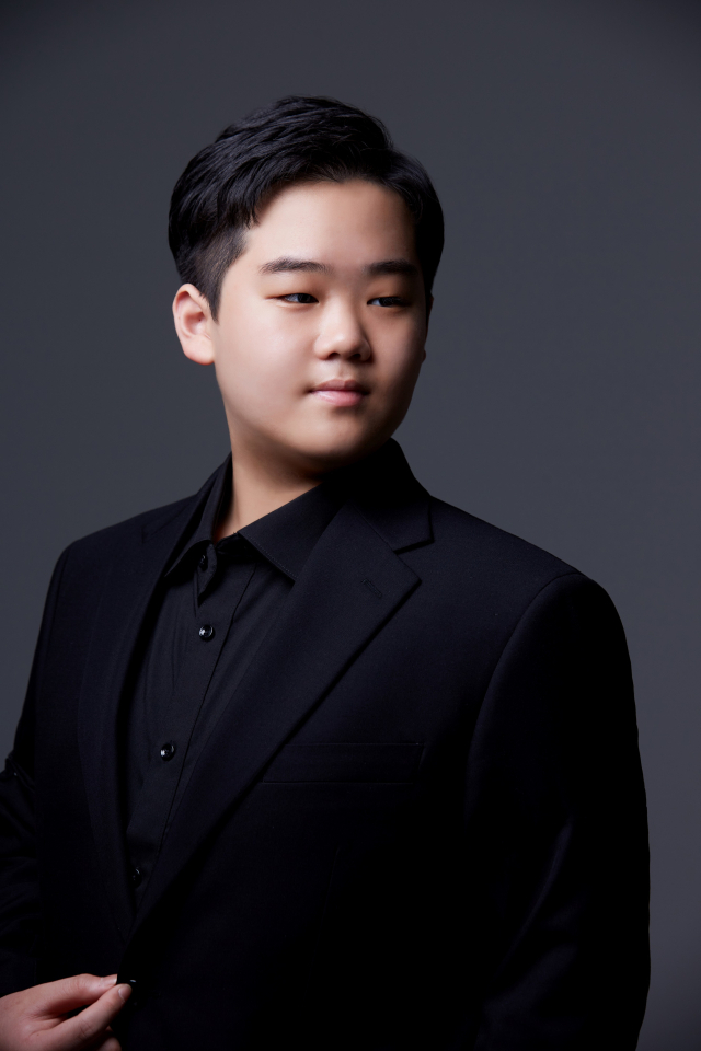 신영호 피아니스트. 사진 제공=신한은행