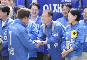 '민주당 입당' 김상욱 "국힘 탈당 이유? 내란으로 국민 배신…함께하는 건 울산에 모욕"