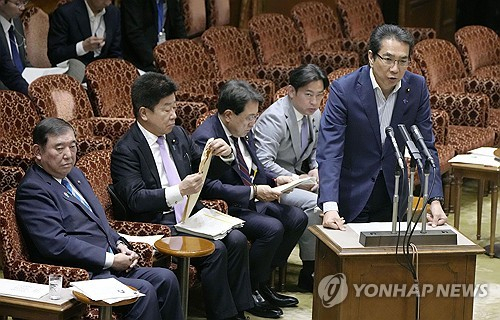 에토 다쿠 일본 농림수산상이 19일 참의원(상원) 예산위원회에서 의원 질의에 답변하고 있다. 도쿄 교도=연합뉴스