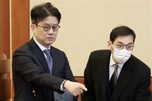 이창수 서울중앙지검장·조상원 4차장 사의 표명