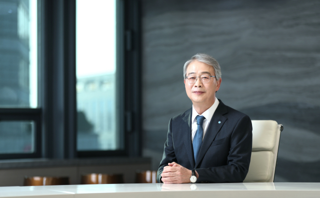 임종룡, 홍콩서 IR…보험사 시너지 밝힌다