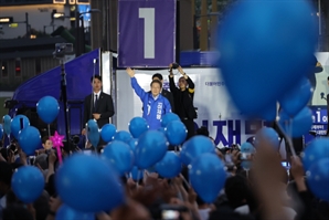 국민의힘 "이재명, 중도보수 위장 간판 내리라"