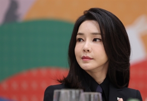 병원 진단서까지 제출한 김건희…"대선 이후 檢 출석하겠다"
