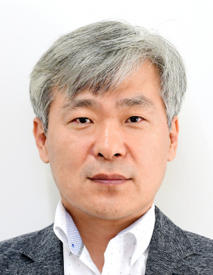 [목요일 아침에] 모든 것이 무너지고 있다