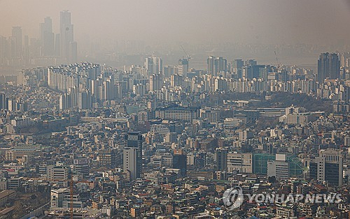 서울 남산에서 바라본 서울 용산구와 마포구 일대의 모습. 연합뉴스