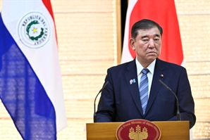 “쌀도 못 잡고 車도 못 지킬라”…휘청이는 日이시바 내각[글로벌 왓]