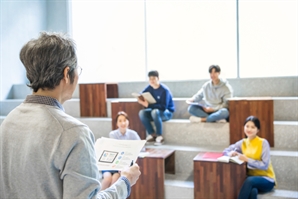 “대학에서 커리어 전환!”…‘서울마이칼리지’ 중장년 수강생 모집