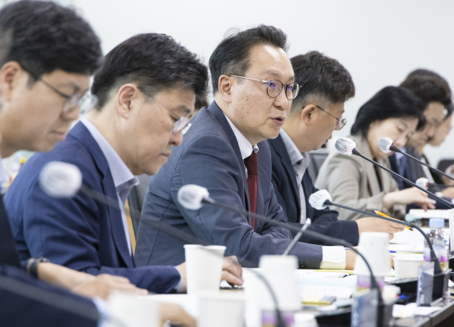 박민수 보건복지부 제2차관이 22일 서울 서초구 국제전자센터에서 열린 제10차 건강보험정책심의위원회를 주재하고 있다. 사진 제공=보건복지부