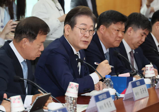 이재명 더불어민주당 대선 후보가 지난달 서울 여의도 금융투자협회에서 열린 자본시장 활성화를 위한 정책간담회에서 발언하고 있다. 연합뉴스