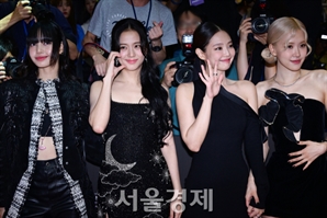 [특징주]블랙핑크 '완전체' 컴백 소식에 YG 엔터 신고가