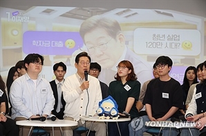 '사법 장악' 비판 커지자…민주 '대법관 100명' 철회
