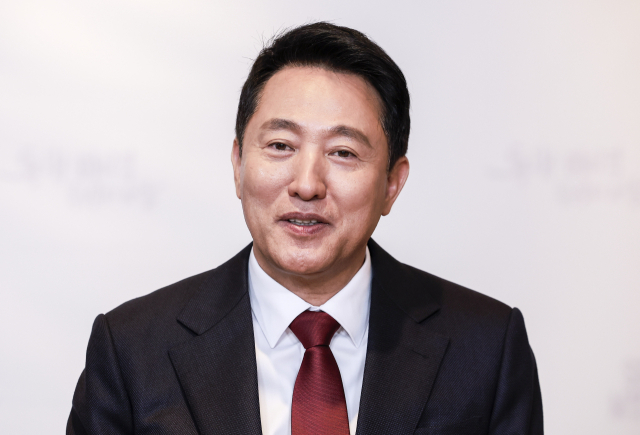 오세훈 서울시장이 이달 7일 서울 중구 서울시청 집무실에서 열린 서울시 홍보대사 위촉식에서 인사말하고 있다. 연합뉴스