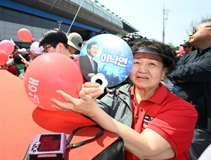 이낙연, 김문수와 '개헌·공동정부' 합의…11시 발표