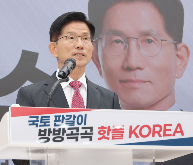 김문수 "취임 즉시 '비상경제워룸' 설치… 30조 추경 논의"