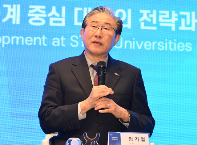 “AI 시대 앞서려면 법인세 혜택·근로시간도 혁신에 맞춰야” [서울포럼 2025]