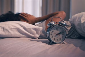 알람 울리기 전 눈 '번쩍'…매일 반복된다면 '이 병' 의심해 봐야 한다고?