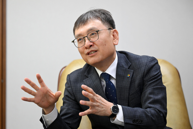 곽봉석 DB증권 대표가 28일 서울 영등포구 DB증권빌딩에서 서울경제신문과 인터뷰를 하고 있다. 조태형 기자