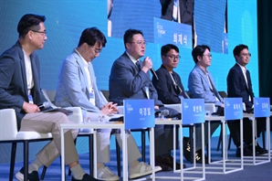 “AI가 AI를 만드는 시대… 한국, 아직 늦지 않았다” [서울포럼 2025]