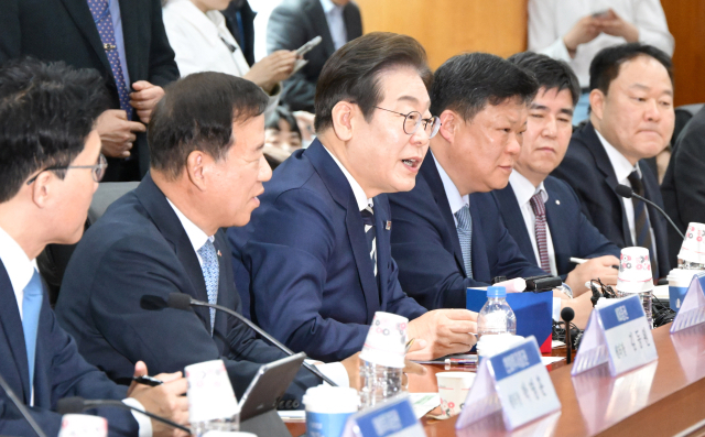 이재명 "국내 증시 ETF로 1억 투자…빨리 참여해라" [마켓시그널]