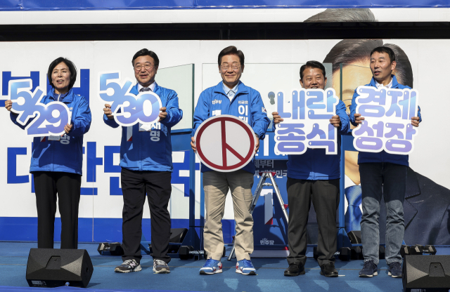 李 "기후에너지부, 산업부 '에너지'와 환경부 '기후' 모을 것"