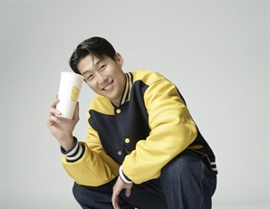 "'2000원 커피' 대박 나더니"…'평당 2억' 래미안 원베일리 집주인 된 '이 남자'