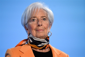 라가르드, ECB 총재 관두고 WEF 가나