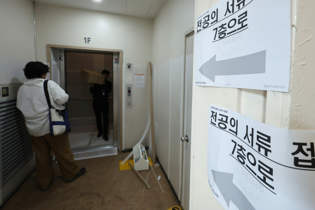 '특혜 논란' 인턴기간 단축에도 빈손…"의사불패만 각인" [View&Insight]