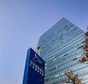 인천항만공사, ‘해설사와 함께하는 인천항 갑문 바로 알기’ 개최