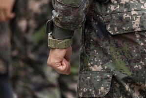 월 800만 원 벌면서 "IQ 64에 우울증"…'병역 기피' 인플루언서, 결국 군대 대신 간 곳은