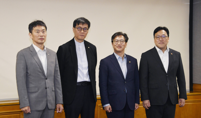 레고랜드 사태·비상계엄 위기 넘긴 ‘F4회의’…"3년간 141회 열렸다"