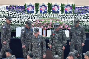 초계기 사고 순직자 영결식…"해군이 영원히 기억할 것"