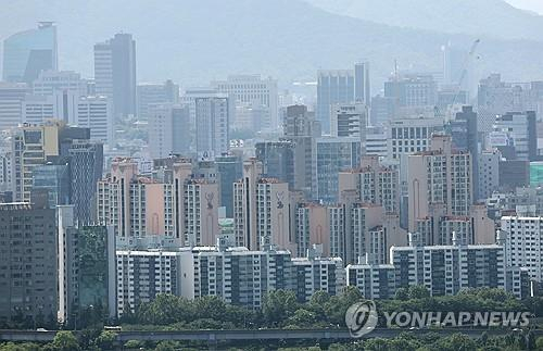 남산에서 바라본 서울 시내 아파트 모습[연합뉴스 자료사진]