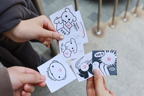 MZ들 캐릭터 활용 "투표 인증"…전국 곳곳서 '부정 선거' 소란도