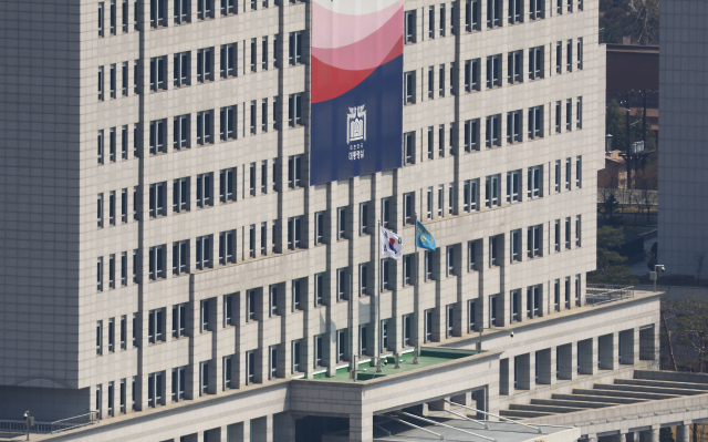 이재명 일단 용산서 집무 시작…청와대 보수한 뒤 이전 [대통령 이재명]
