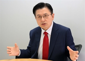 “선관위 못 믿어, 선거 아니라 사기”…황교안, 투표 끝나자마자 ‘부정선거론’ 주장