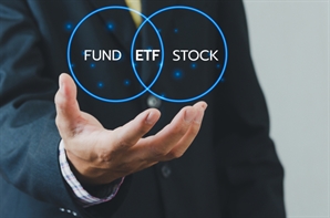 '국민 재테크' ETF, 시장 개설 23년 만에 순자산 200조 돌파 [마켓시그널]