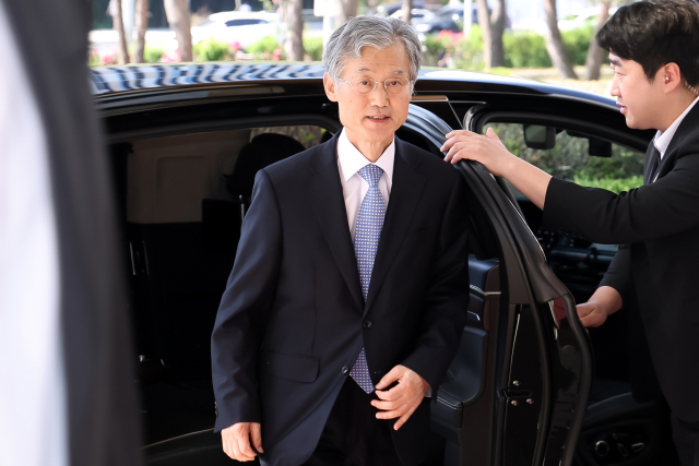 조희대 "공론장 열자"…법조계 "숫자보단 시스템 문제"