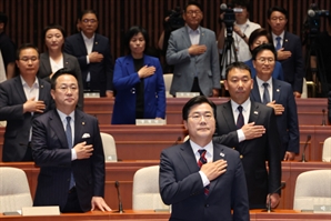 민주, '李 후임' 당대표 선거 결선투표제 도입 추진