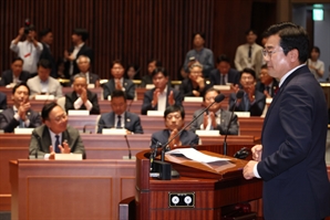 李 정부 첫 여당 원내대표, 서영교·김병기 등 친명 각축전