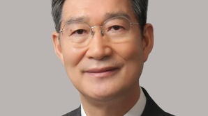 오광수 민정수석, NH투자증권 사외이사 자진 사임