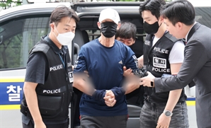 '지하철 5호선 방화범', 구속 상태로 檢 송치…사이코패스 검사도 받는다