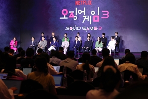 "고국에 돌아온 기분"…한국 팬 만난 '오징어 게임' 출연진