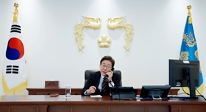 李 대통령 "미래지향적 한일관계 만들자" 이시바 日 총리와 첫 통화