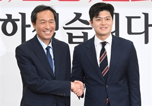 김용태, 우상호 정무수석 접견…"열린 자세로 대화할 것"