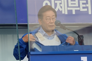 살해 위협 속 李대통령 지킨 ‘방탄유리’…그 뒤에는 현대차 출신 OO가?